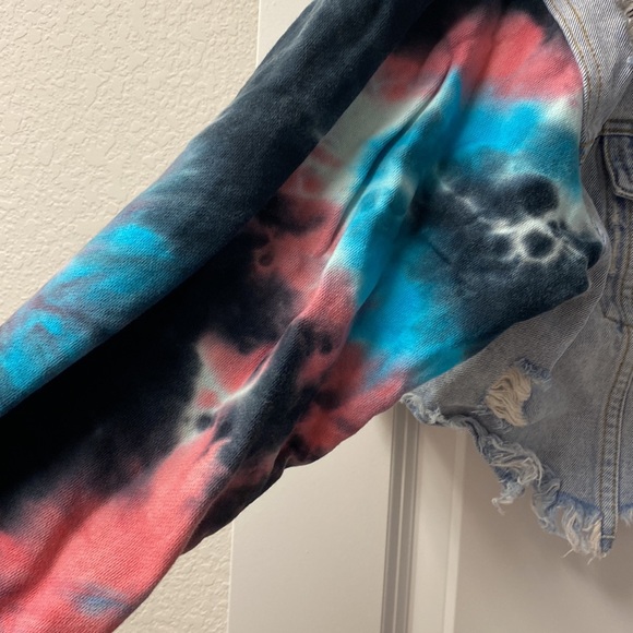 Jean jacket - Picture 3 of 6